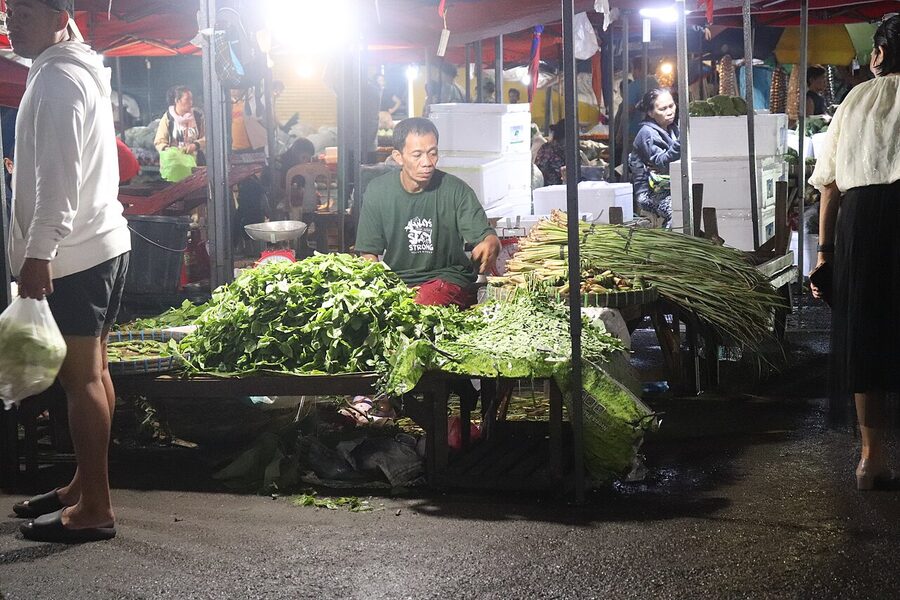 Carbon Market at night in Cebu City